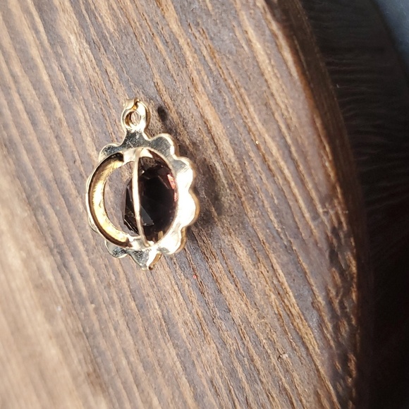 P103 - Picture 2 of 2